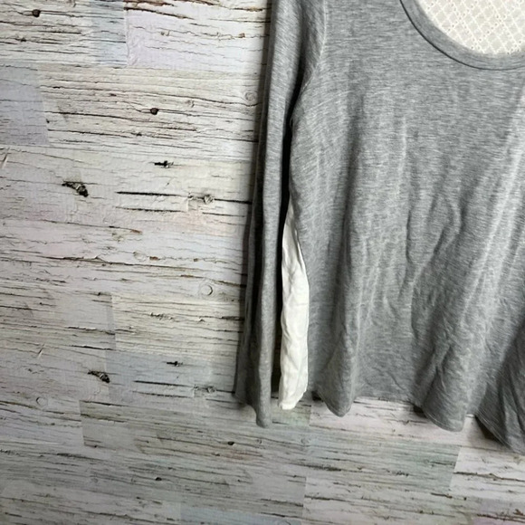 Ella moss eyelet  top gray blouse white size medium - Picture 2 of 8